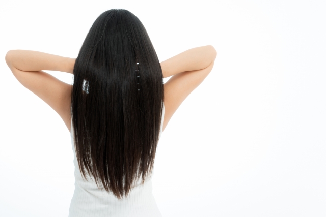 くせ毛はどうしたら治せるの？自宅で簡単にできる髪の毛を整える方法